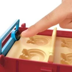 Hasbro Peppa Pig Peppa’s Adventures Peppas Rotes Familienauto Vorschulspielzeug, Sprache Und Soundeffekte, Enthält 2 Figuren, Ab 3 Jahren Geeignet 10 Hasbro Peppa Pig Peppa’s Adventures Peppas Rotes Familienauto Vorschulspielzeug, Sprache Und Soundeffekte, Enthält 2 Figuren, Ab 3 Jahren Geeignet -Soldier 20305510 05