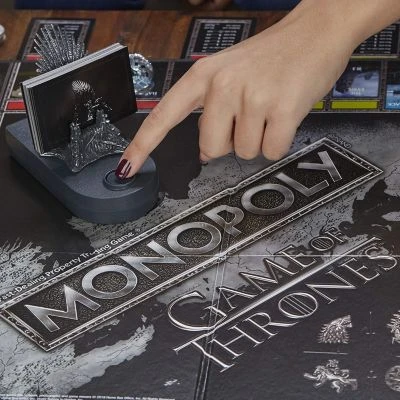 Hasbro - Monopoly Game Of Thrones - Mit Musikausgabe (französische Version) 6 Hasbro - Monopoly Game Of Thrones - Mit Musikausgabe (französische Version) – Bild 6