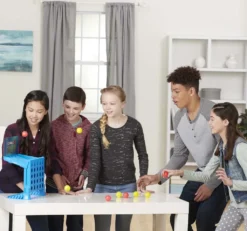 Hasbro 4 Gewinnt Action -Soldier 7f630ee360adeefbcbeab534d3492199