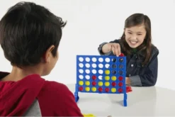 Hasbro A5640594 4 Gewinnt, Strategiespiel Für 2 Spieler, 4 Gewinnt Rasterwand, 4 In Einer Reihe, Spiel Für Kinder Ab 6 -Soldier 97a235be2c7f5ec6ecf698aad1a36735