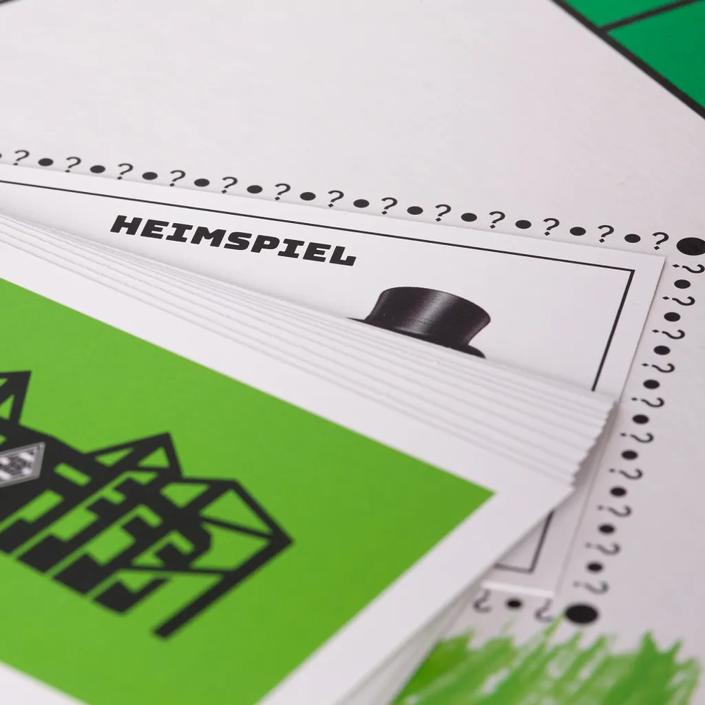 Hasbro Borussia Mönchengladbach Monopoly Spiel, 205080 4 Hasbro Borussia Mönchengladbach Monopoly Spiel, 205080 – Bild 4