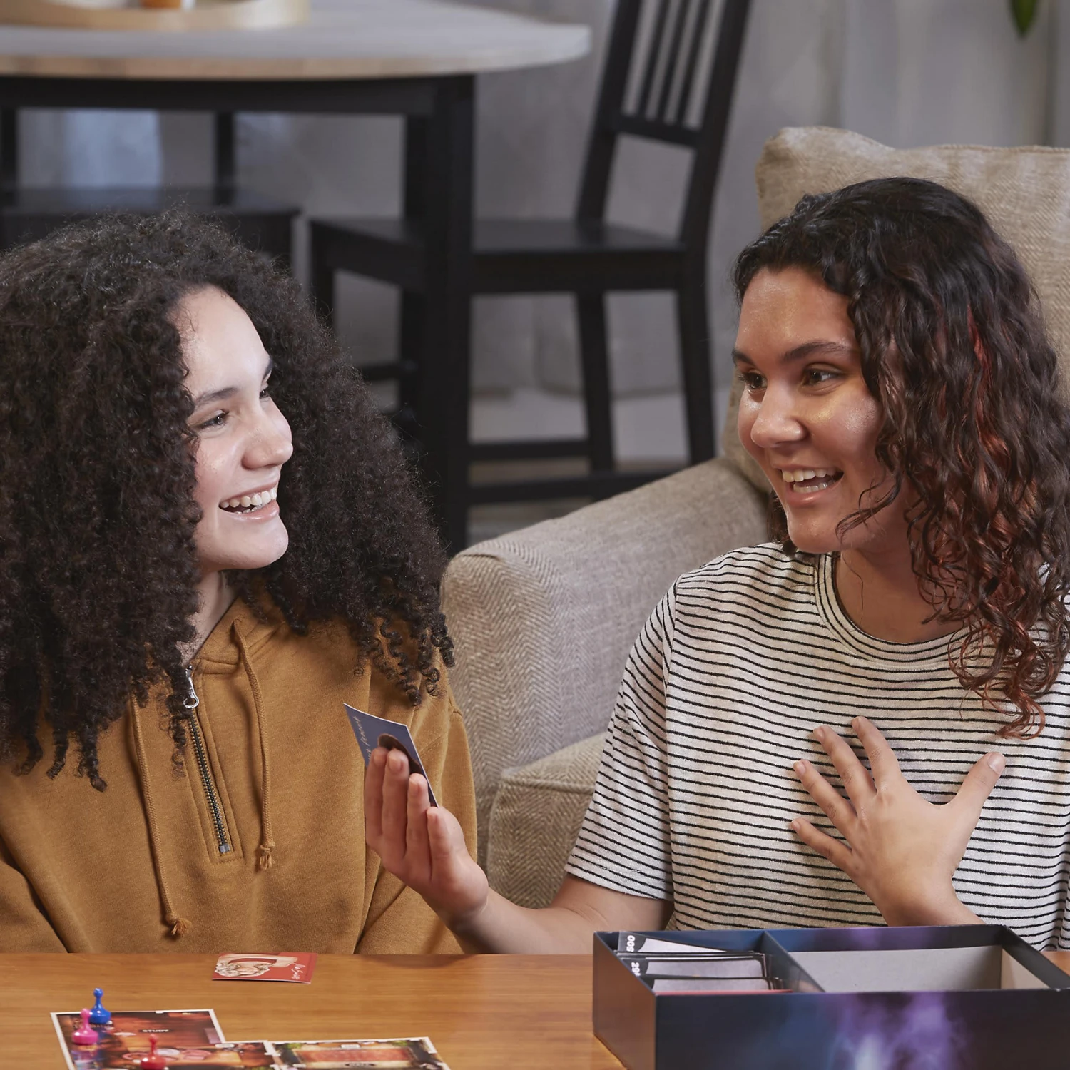 Hasbro Cluedo Verrat In Der Villa 10 Hasbro Cluedo Verrat In Der Villa – Bild 10